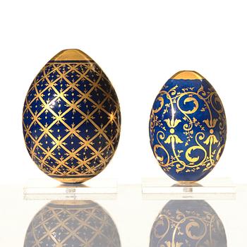 Two Russian porcelain Easter Eggs, 19th Century, presumably Imperial Porcelain Manufactory.