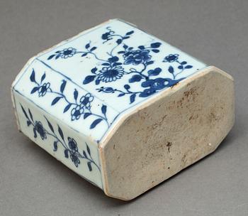 TEDOSA, porslin, Qingdynastin Kangxi 1662-1722.