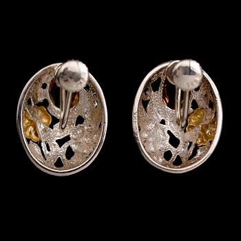 ÖRHÄNGEN, 1 par, 18 k vitguld, sterlingsilver, citriner tot ca 2.50 ct.