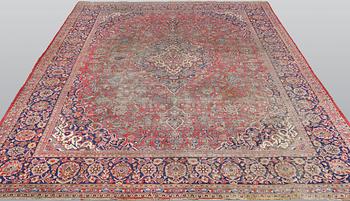 A carpet, Semi-antique Silke Keshan, ca 300 x 210 cm.
