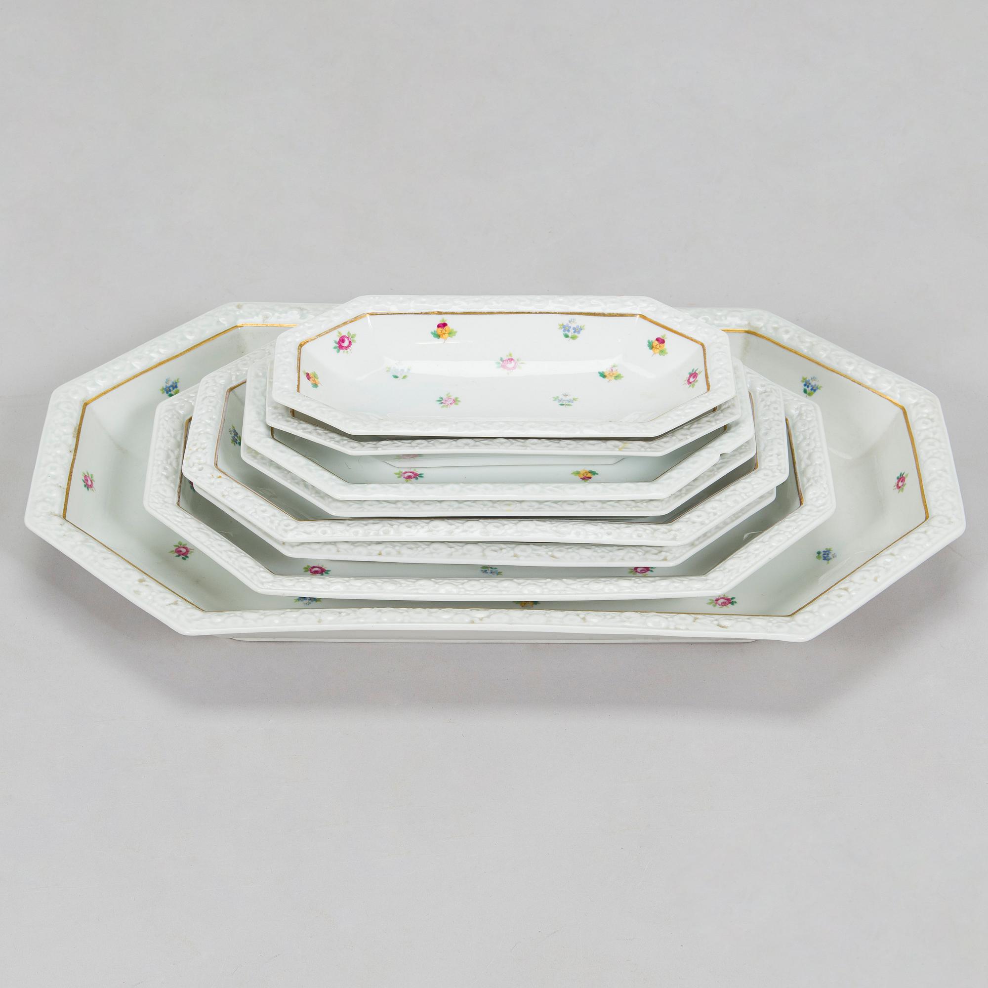 A 36-piece porcelain service 'MAria', Rosenthal Germany.