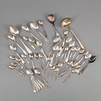 PARTI SKEDAR, 45 delar, silver, bland annat K Andersson, Stockholm, 1931. Total vikt ca 593g.