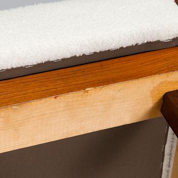 A pair of 1960s armchairs.