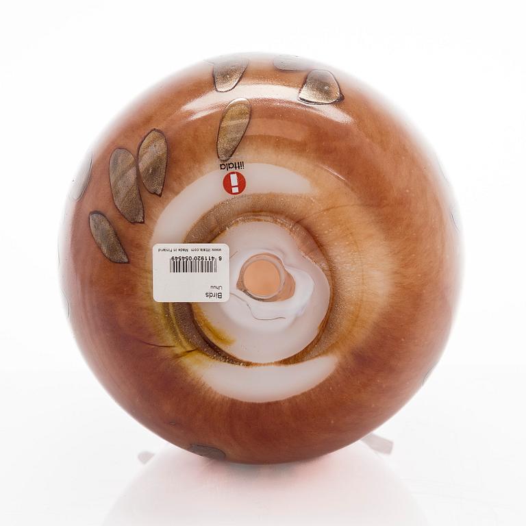 Oiva Toikka, A glass bird, 'Uhuu', signed O. Toikka Nuutajärvi.