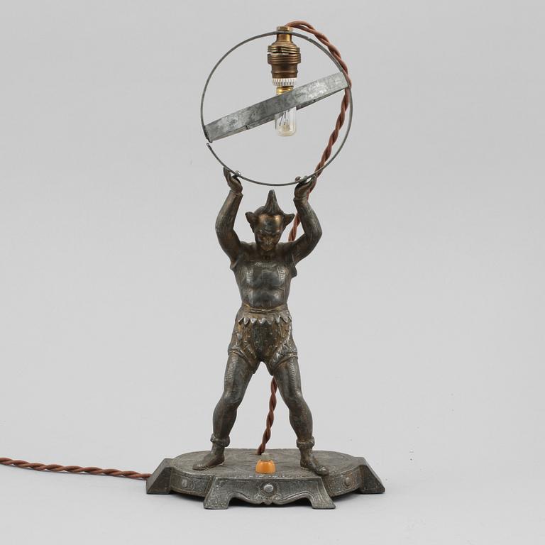 BORDSLAMPA, omkring sekelskiftet 1900.