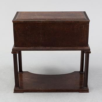Axel Einar Hjorth, tillskriven  Sekretär/byrå, Swedish Grace, 1920-tal.