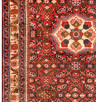 Gallerimatta, Hamadan, ca 452 x 95 cm.