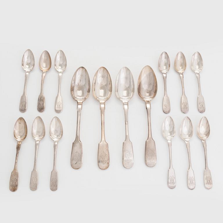 A 30-piece set of silver cutlery, St. Petersburg, Vyborg and Helsinki 1873-1920.