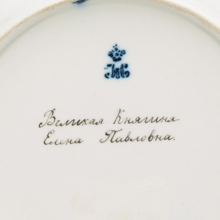 TALLRIK, porslin. Kejserliga porslinsmanufakturen, St Petersburg, Nikolai I period.