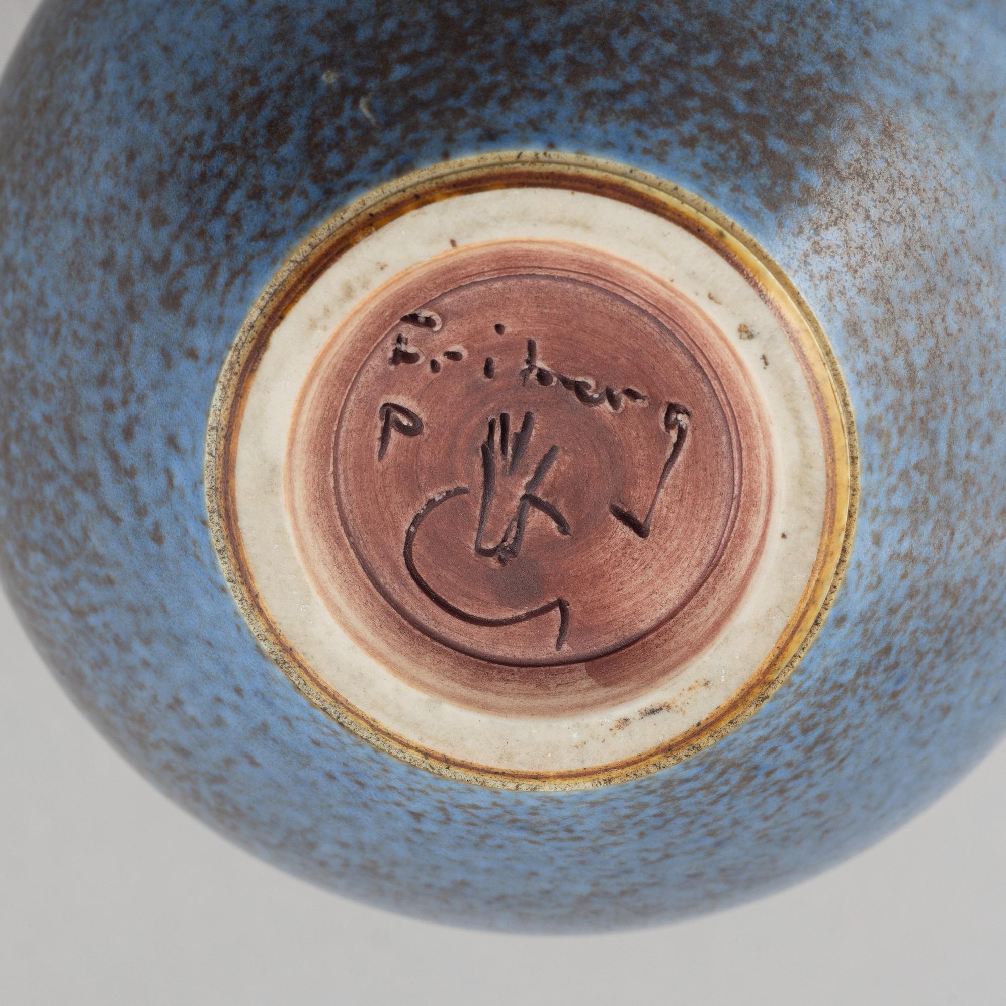 Berndt Friberg, a stoneware vase, Gustavsberg Studio 1974. - Bukowskis