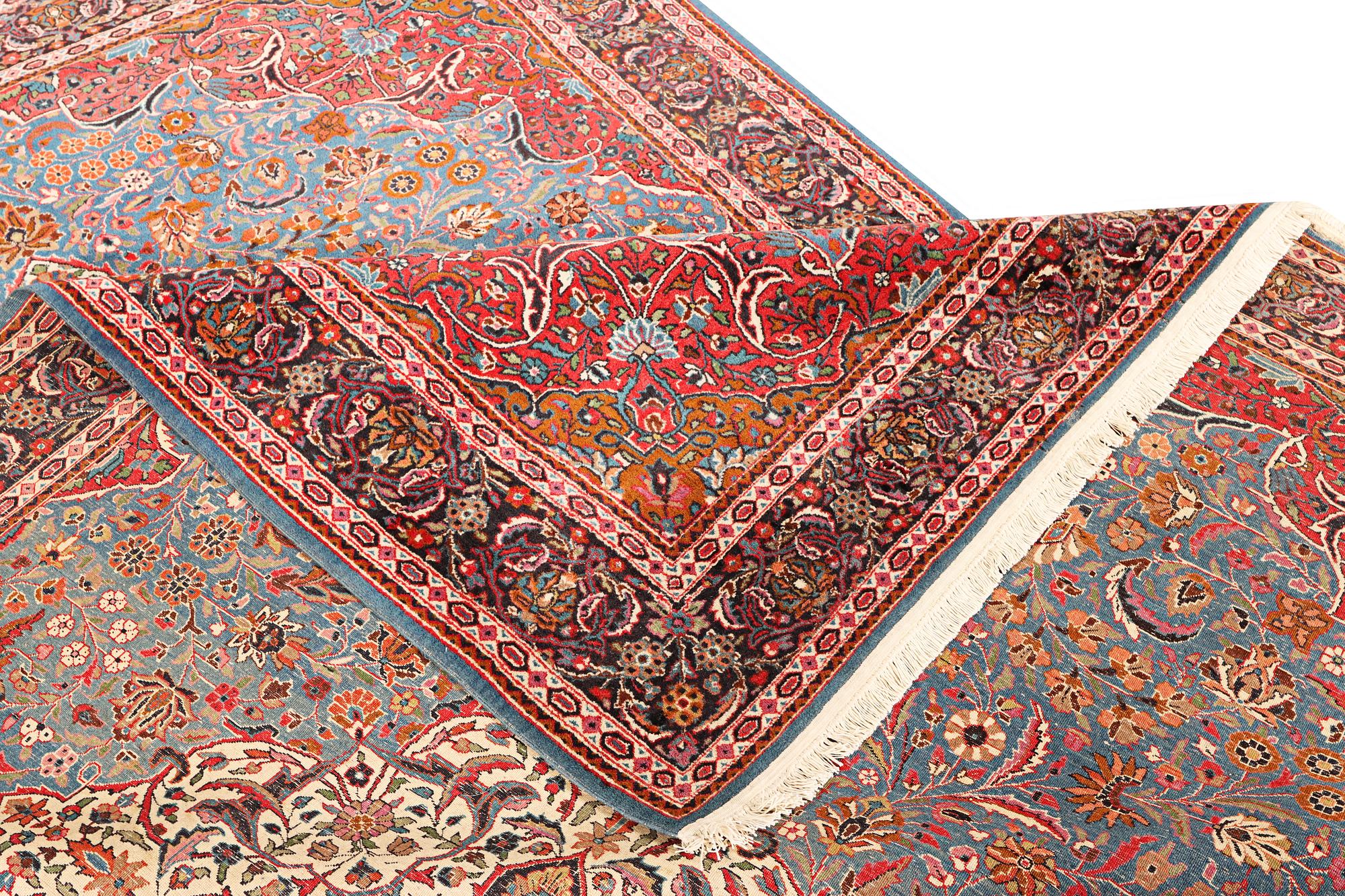 A semi-antique Keshan Carpet, a. 275 x 183 cm.