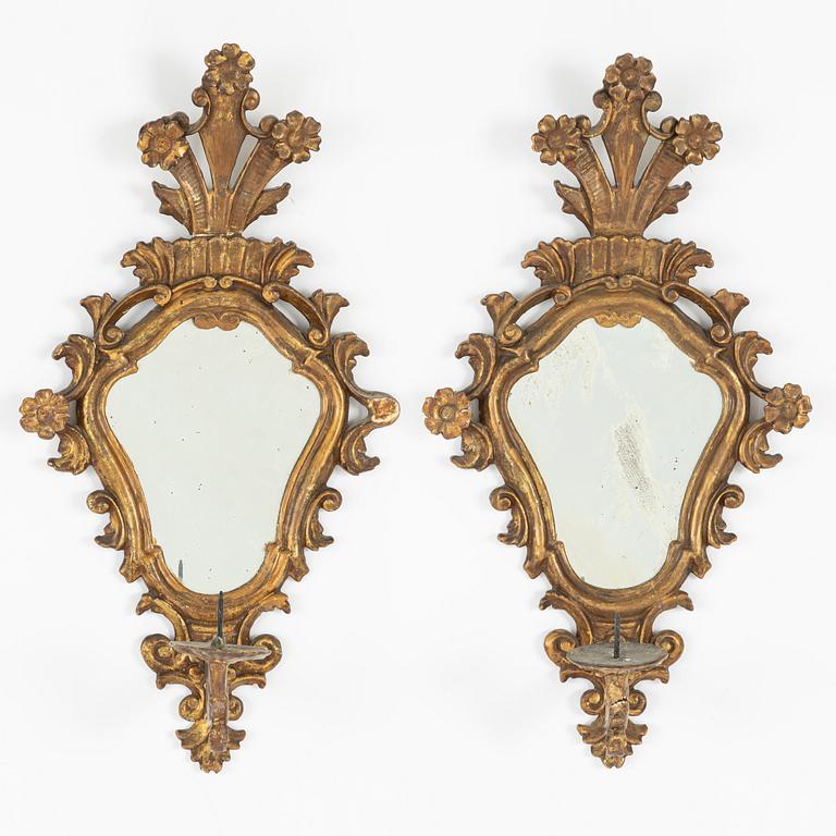 A pair of Italian Baroque style mirror sconces, 19th Century.