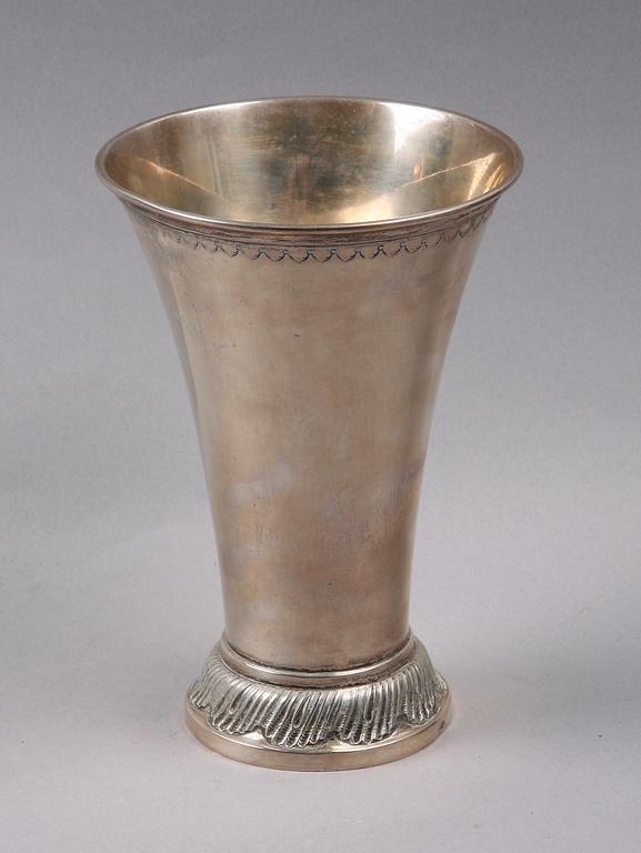 BÄGARE, silver Bernhard Hetz AB, Stockholm, 1912. Vikt 338 gr.