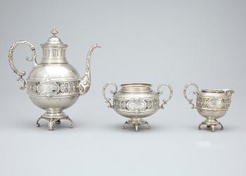 KAFFESERVIS, 3 delar silver, nyrenässans, Carl August Nilsson Malmö 1888, totalvikt ca 770 gr.