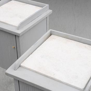 Pottskåp/Sängbord, ett par, 1900-tal.