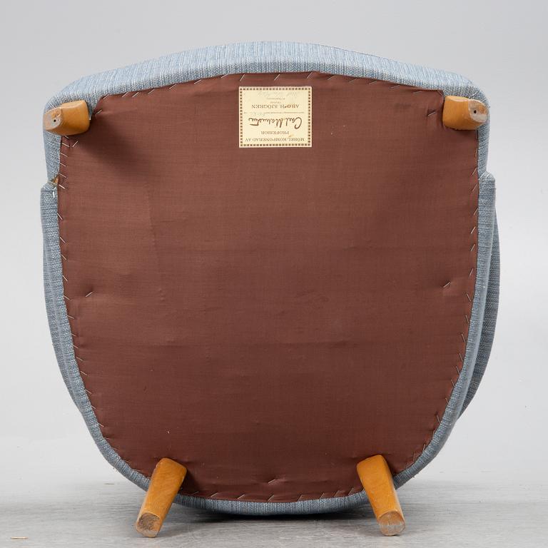 Carl Malmsten, a 'Farmor' easy chair, OH Sjögren Tranås second part of the 20th century..