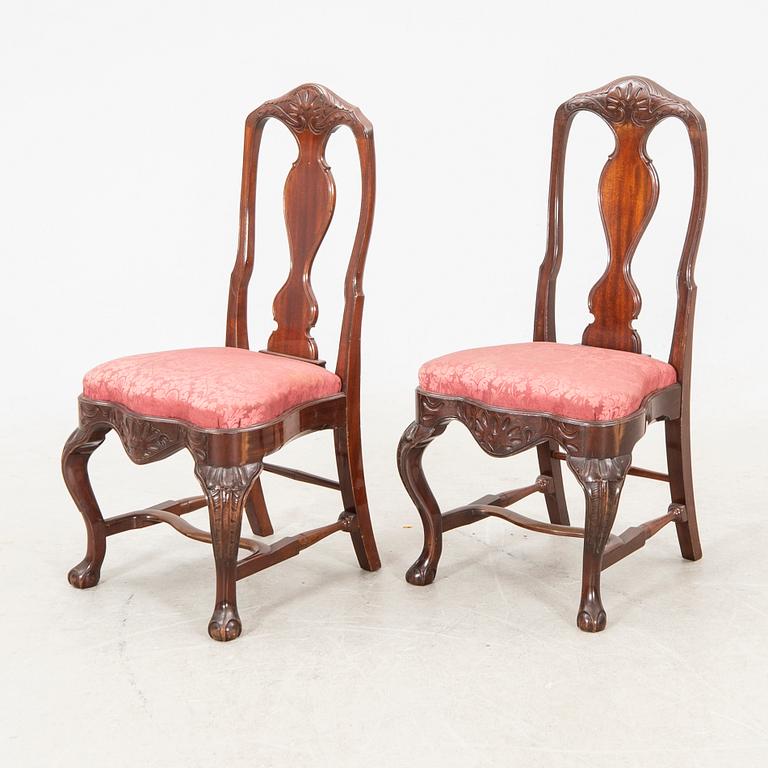 A mahogany 17 pcs Chippendale dining set first half of the 20th century.