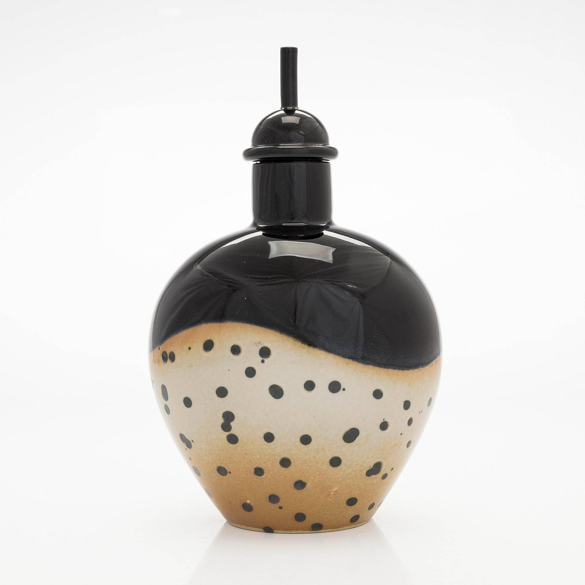 Inkeri Leivo, flaska med propp, keramik, Pro Arte -96, Arabia.