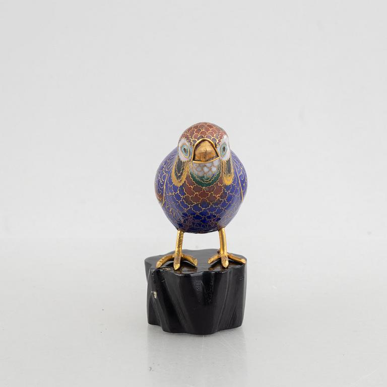 A Chinese cloisonné figure of a quail, first part of the 20th century.