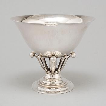 JOHAN ROHDE, skål på fot, sterling silver, Georg Jensen, Danmark, 1925-32.