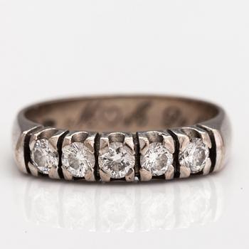 SORMUS, 14K kultaa, timantteja n. 0.50 ct yht. Mallikoru, Helsinki 2006.