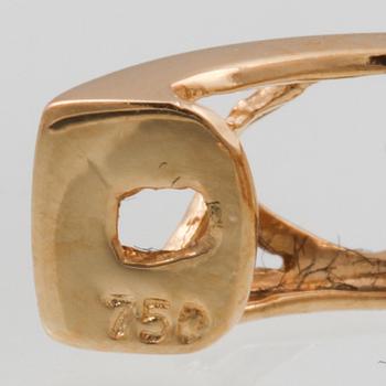 ÖRHÄNGEN, 18K guld med briljant och baguettslipade diamanter ca 0.50 ct. Vikt 2,5 gram.