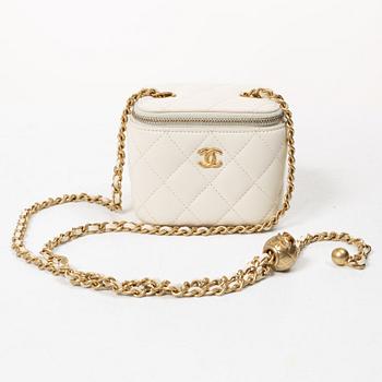 Chanel, Bag, “Mini Box Bag”.
