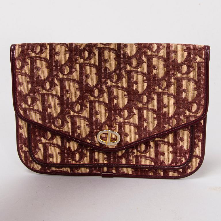 CHRISTIAN DIOR Vintage Scarf with a Clutch.