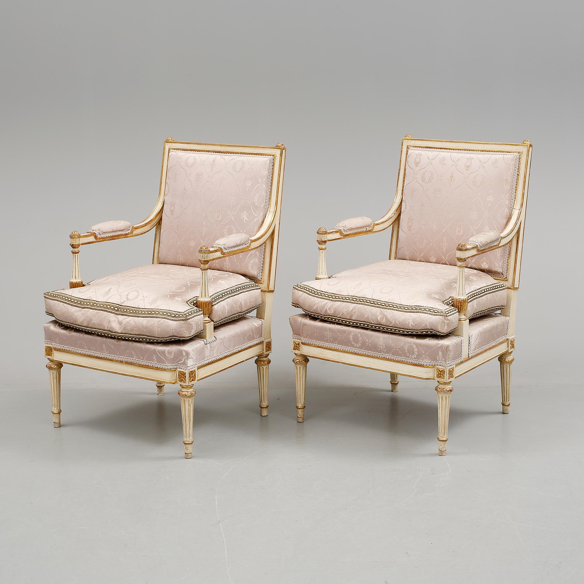 SALONGSGRUPP, 3 delar, Louis XVI-stil, Spanien, 1900-talets första hälft.