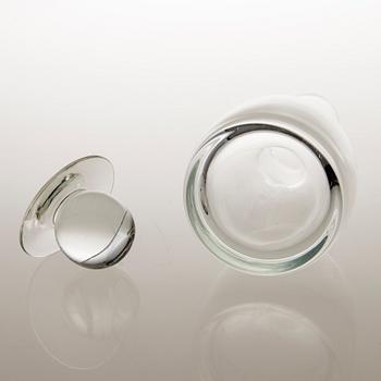 OIVA TOIKKA, Glass carafe model 1563, Nuutajärvi. Design year 1966.