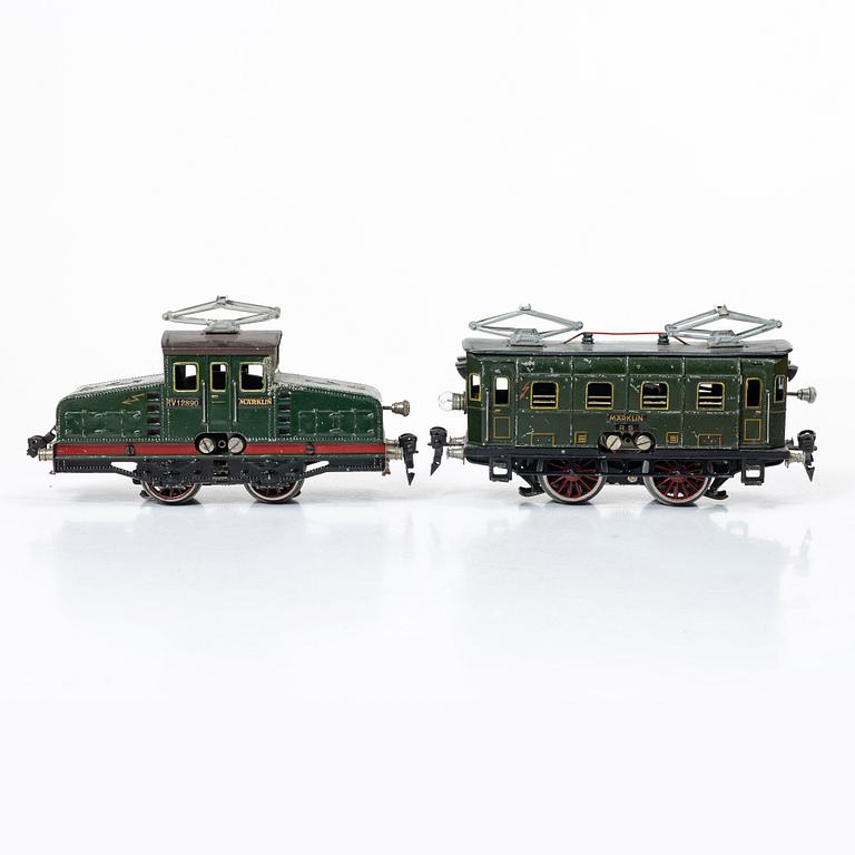 Märklin, Locomotives, carriages and accessories, first half of the 20th century.