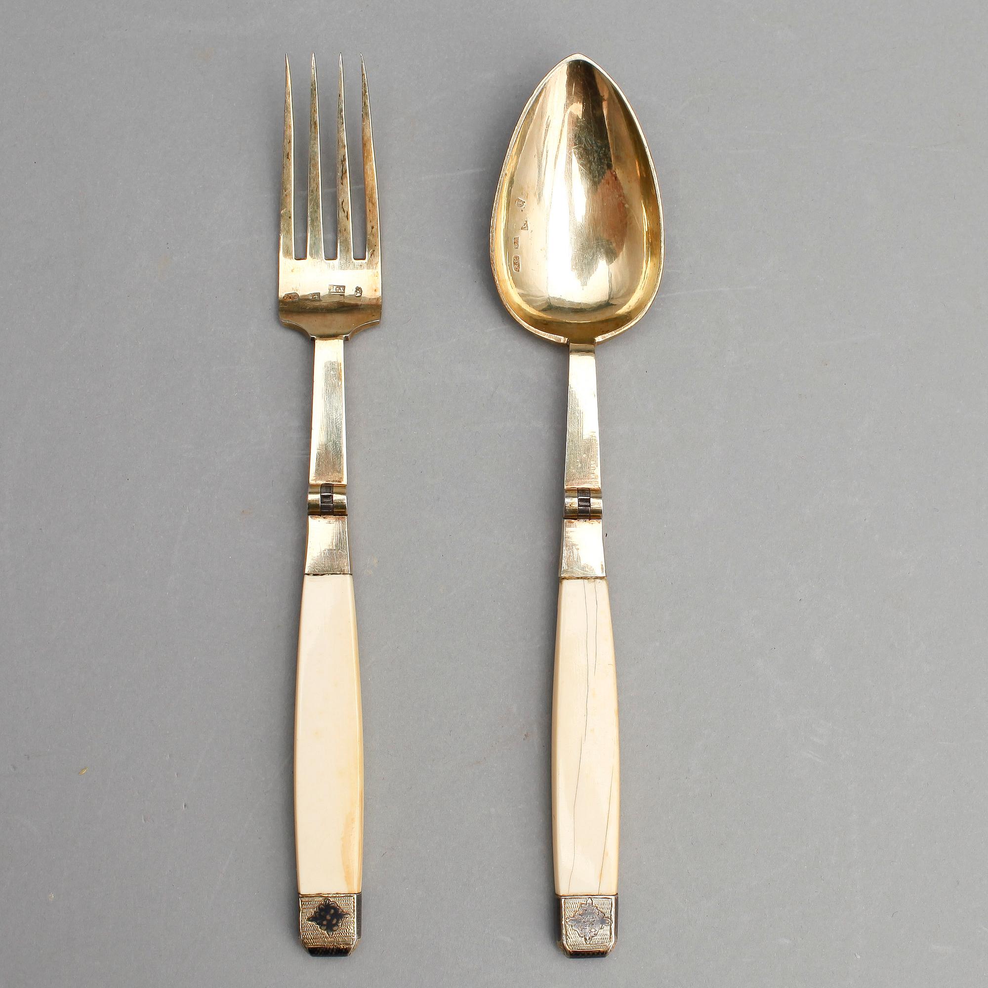 RESEBESTICK, förgyllt silver, niello, ben, Moskva 1830-tal, oidentifierad mästare.