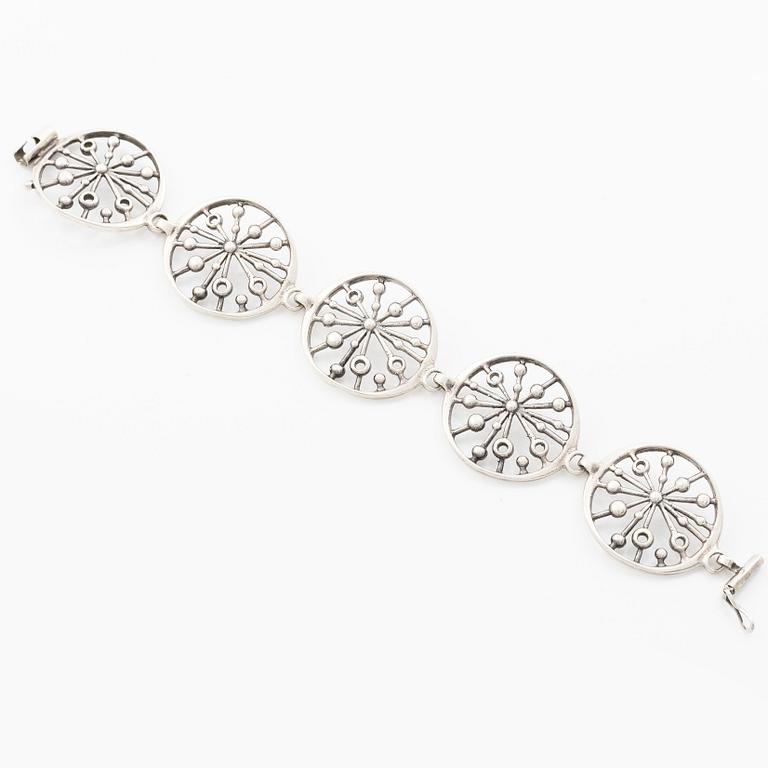 Jorma Laine, Bracelet, Jorma Laine, silver, Kultateollisuus Oy, Turku 1970.