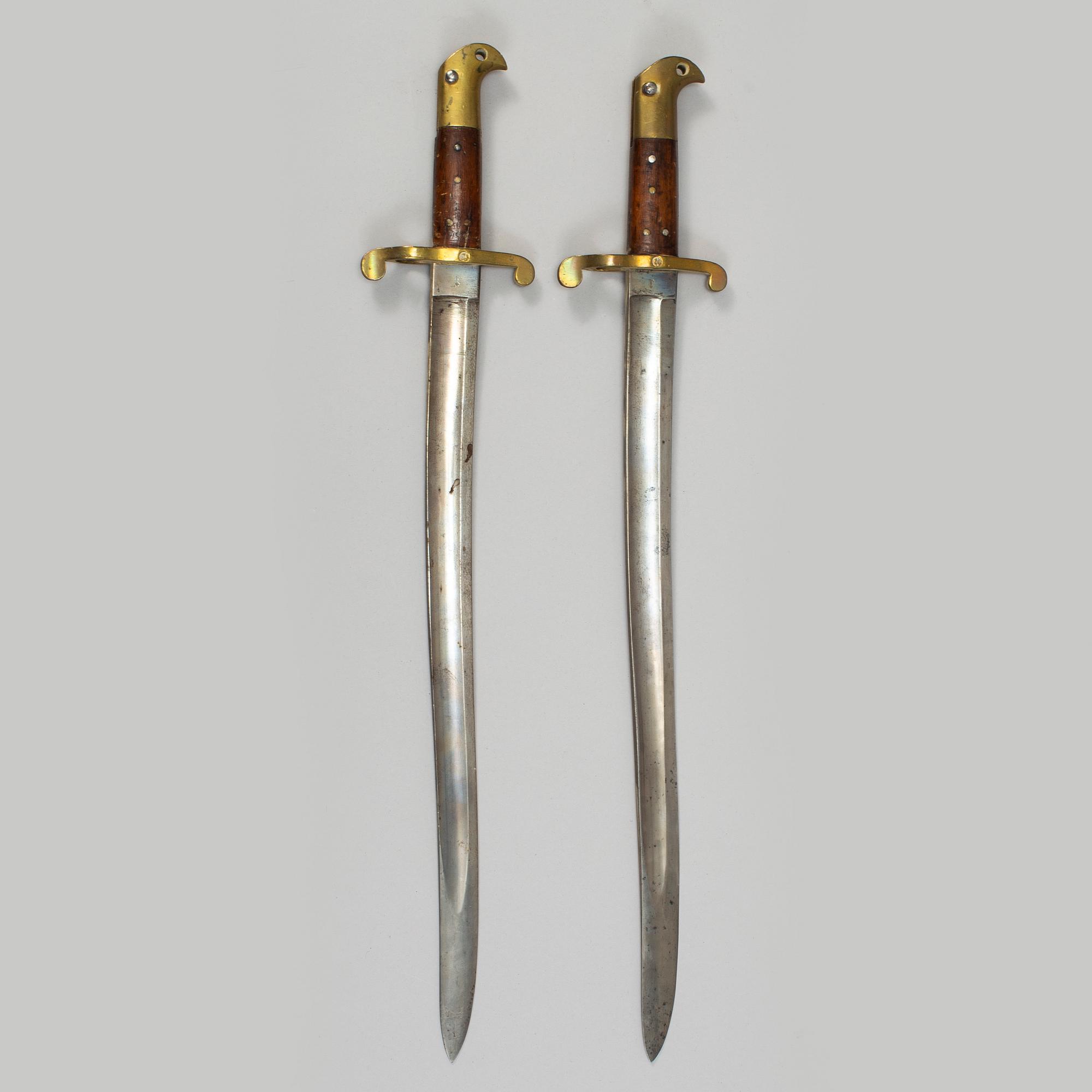 BAJONETTER 7 st, svenska, 1800-tal.