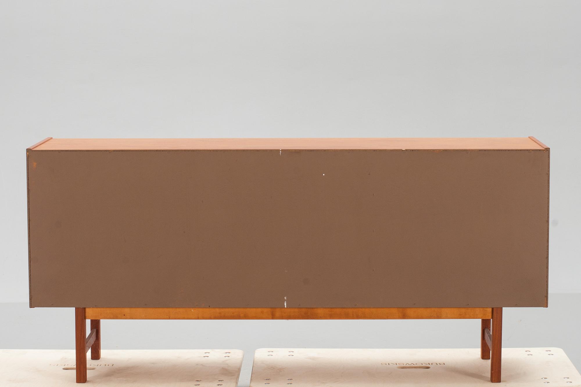 SIDEBOARD, teak. 1950-tal.