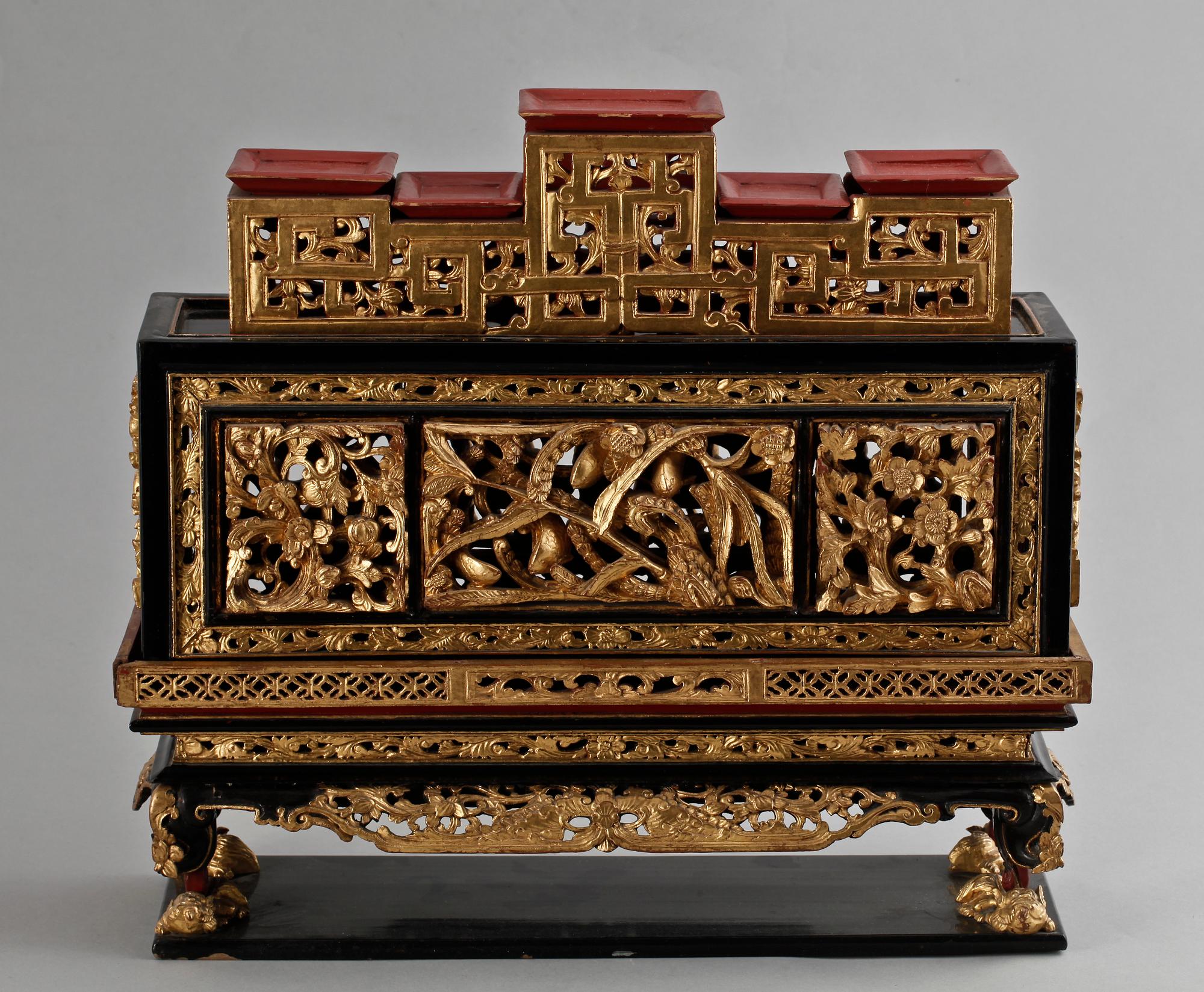 ALTARE, Kina. 1900-talets första hälft.