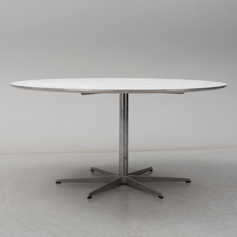 ARNE JACOBSEN, bord, för Fritz Hansen Danmark 1900-talets senare del.