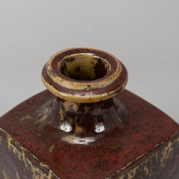 A stoneware vase by Erik Pløen, own workshop, probably 1960s, signed.