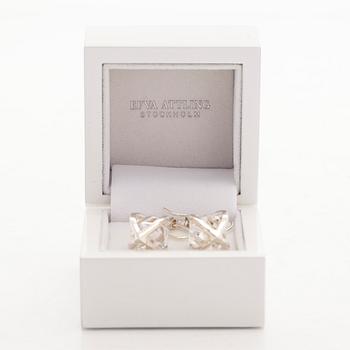Efva Attling, örhängen, "Captured Harmony", sterling silver och bergkristall.