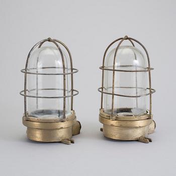 FARTYGSLAMPOR/LAMPETTER, 2 stycken. 1900-talets mitt.