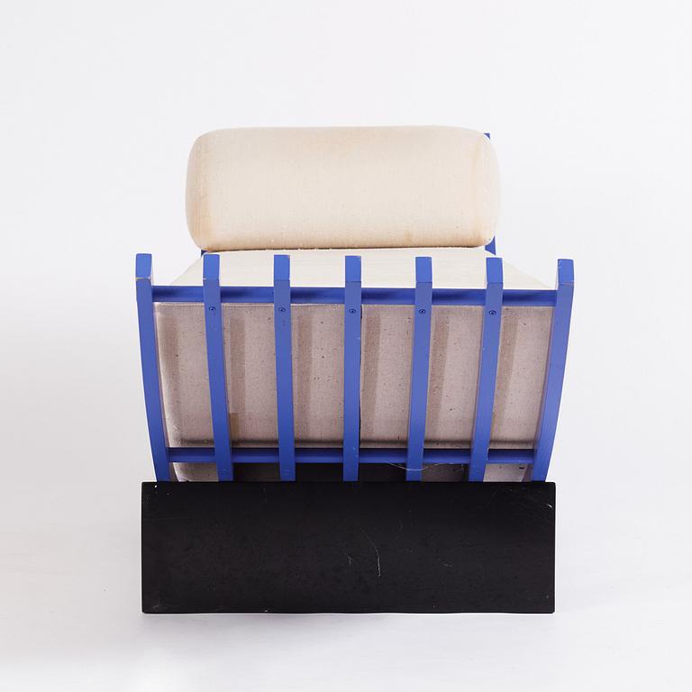 Jonas Bohlin, a 'Concav' chaise longue, Källemo, Sweden ca 1985.