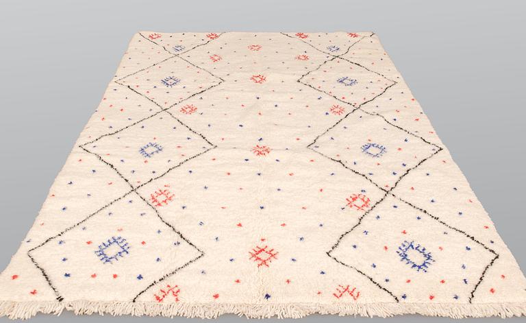 A Moroccan carpet, 288 x 175 cm.