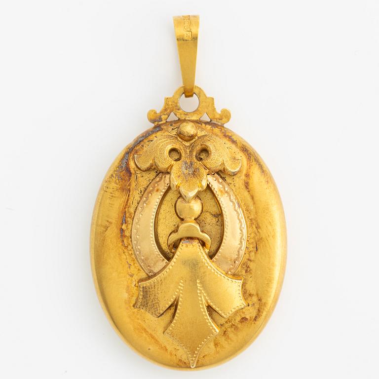 Pendant/locket 18K gold.