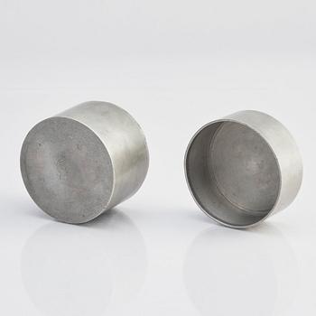 Nils Fougstedt, or Björn Trägårdh (1908-1998), a pewter box with cover, Svenskt Tenn, Stockholm 1932.