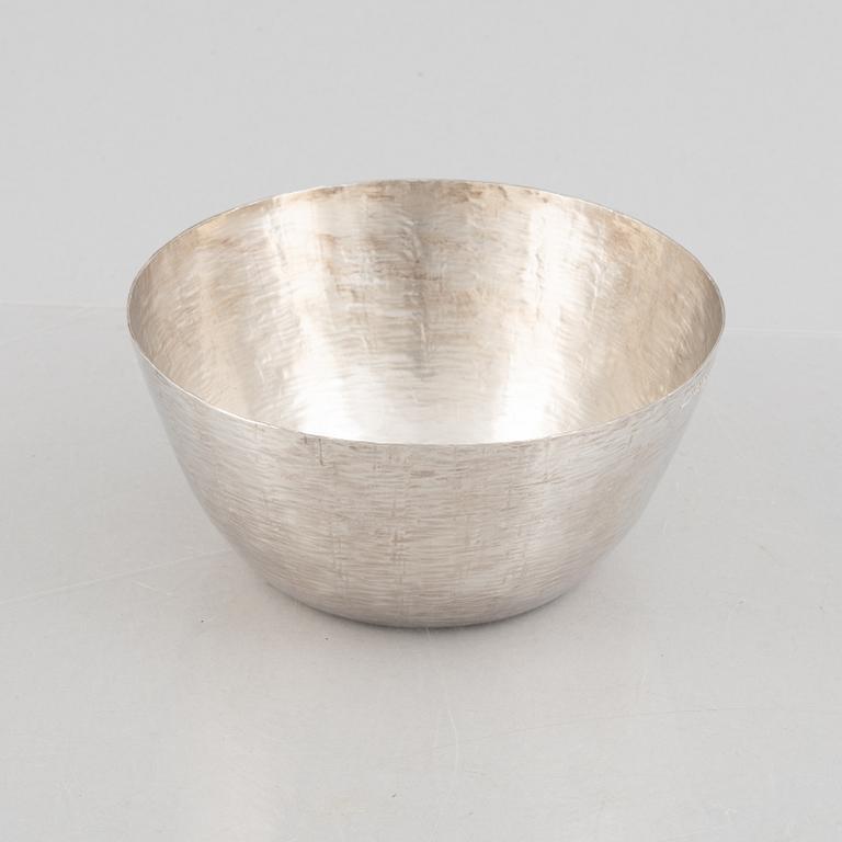 Tapio Wirkkala, a sterling silver bowl, Kultakeskus Oy, Hämeenlinna, Finland 1972.