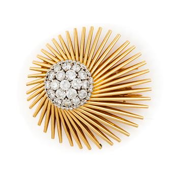 515. Van Cleef & Arpels brosch 18K guld med runda briljantslipade diamanter.