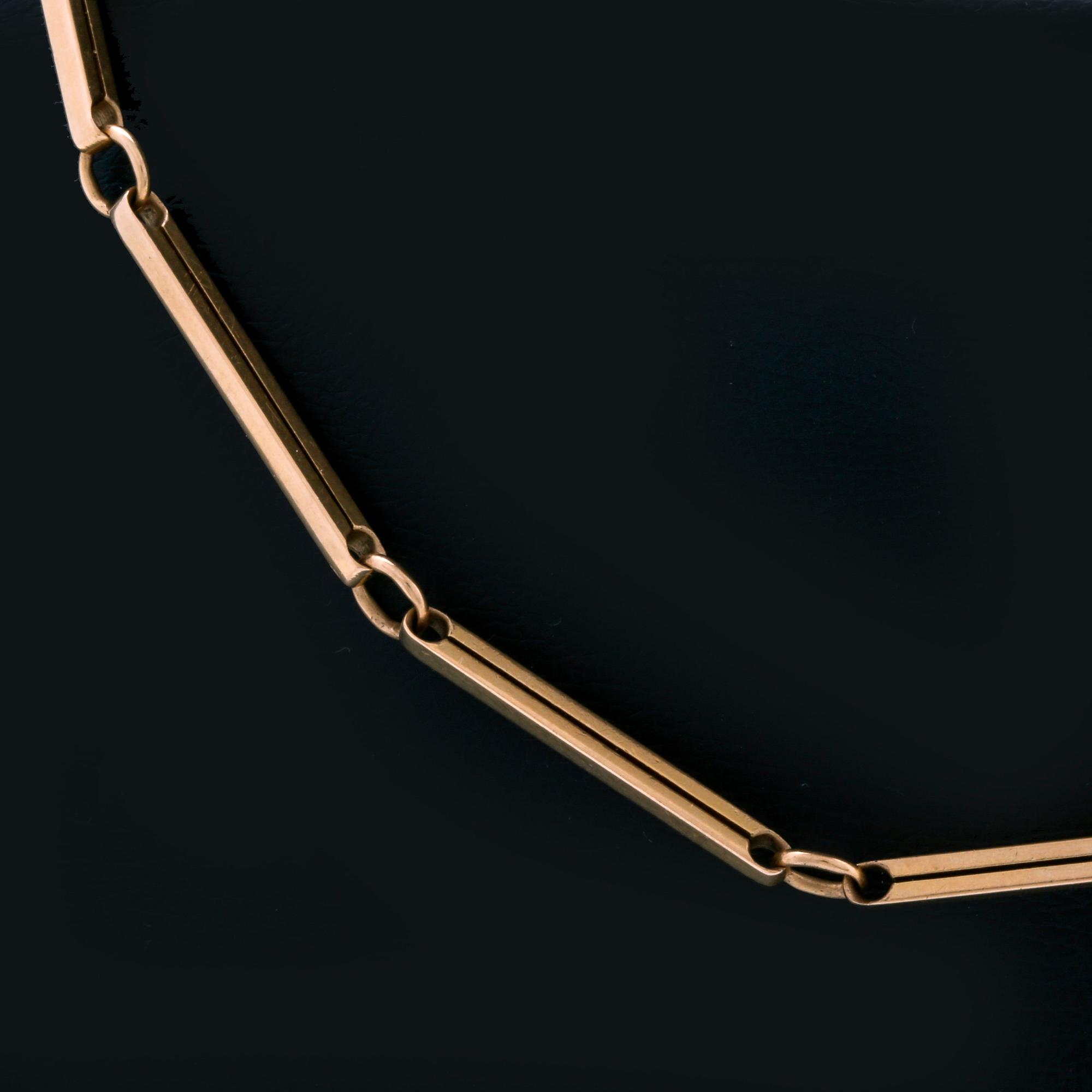 Necklace 18K gold, 26,8 g, approx 39 cm.