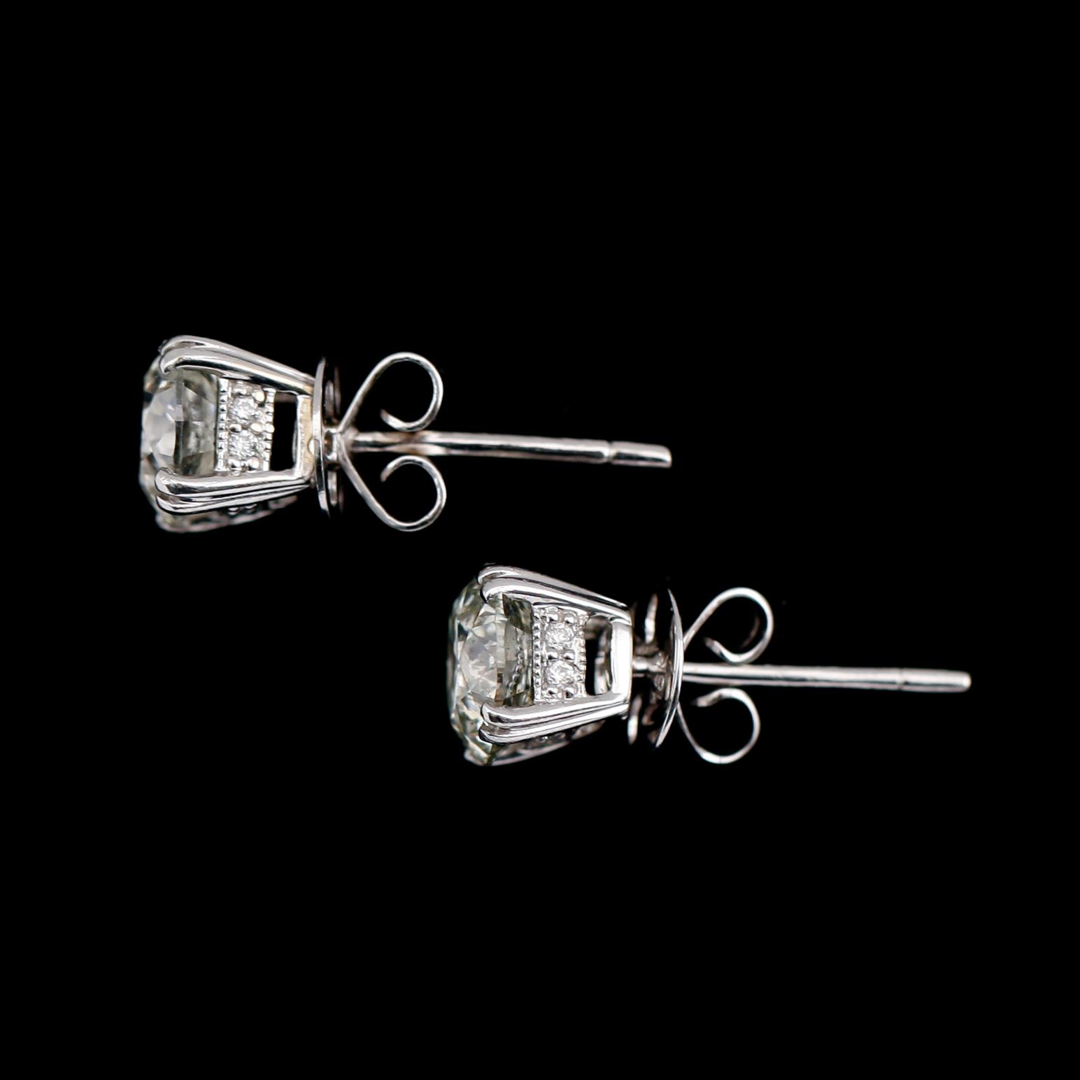 ÖRHÄNGEN, 1 par, 18 k vitguld, briljantslipade diamanter totalt 2.09 ct.