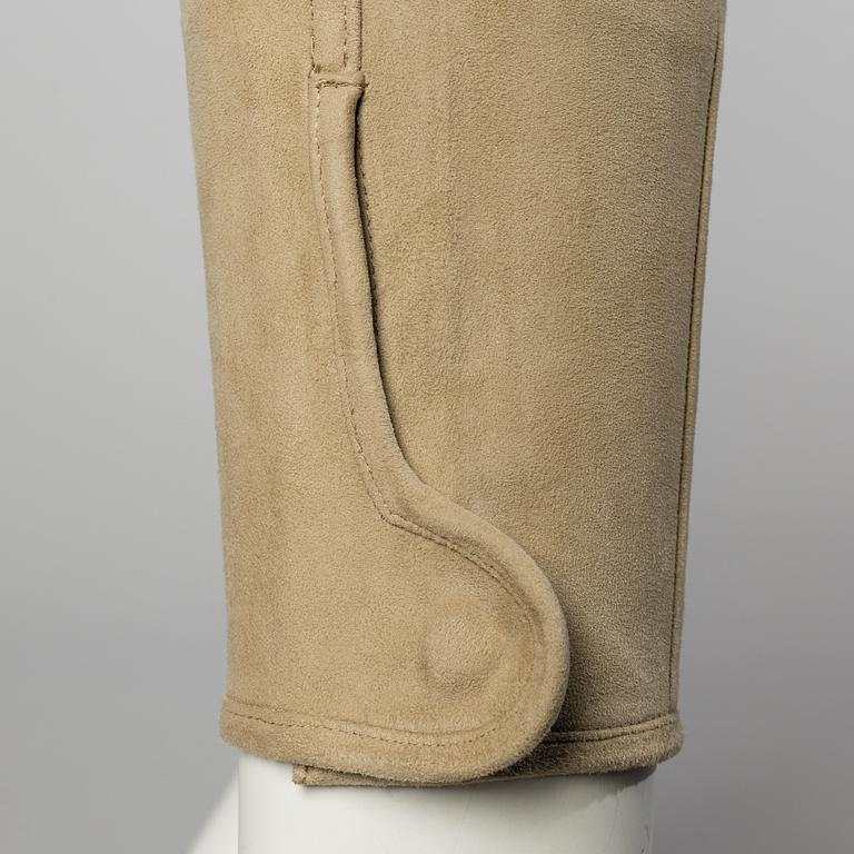 A beige suede pants by Ralph Lauren.