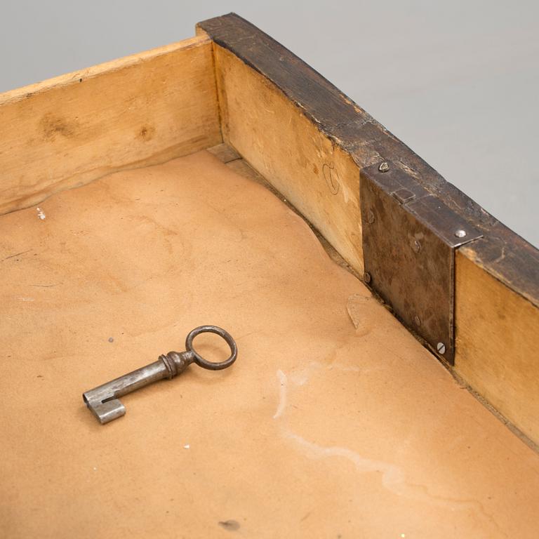 BYRÅ, rokoko, 1700-tal.